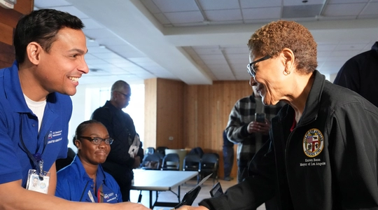 mayor bass at disaster relief center